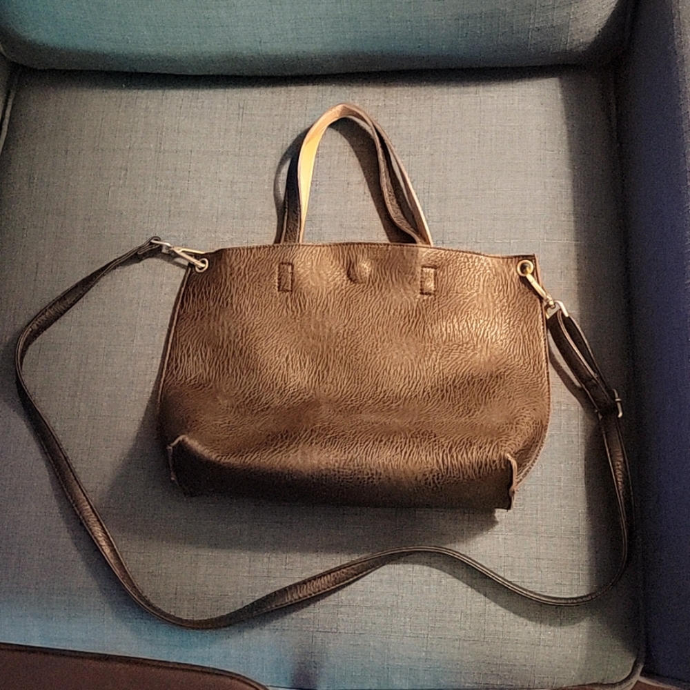 Street Level black tote bag with brown interior